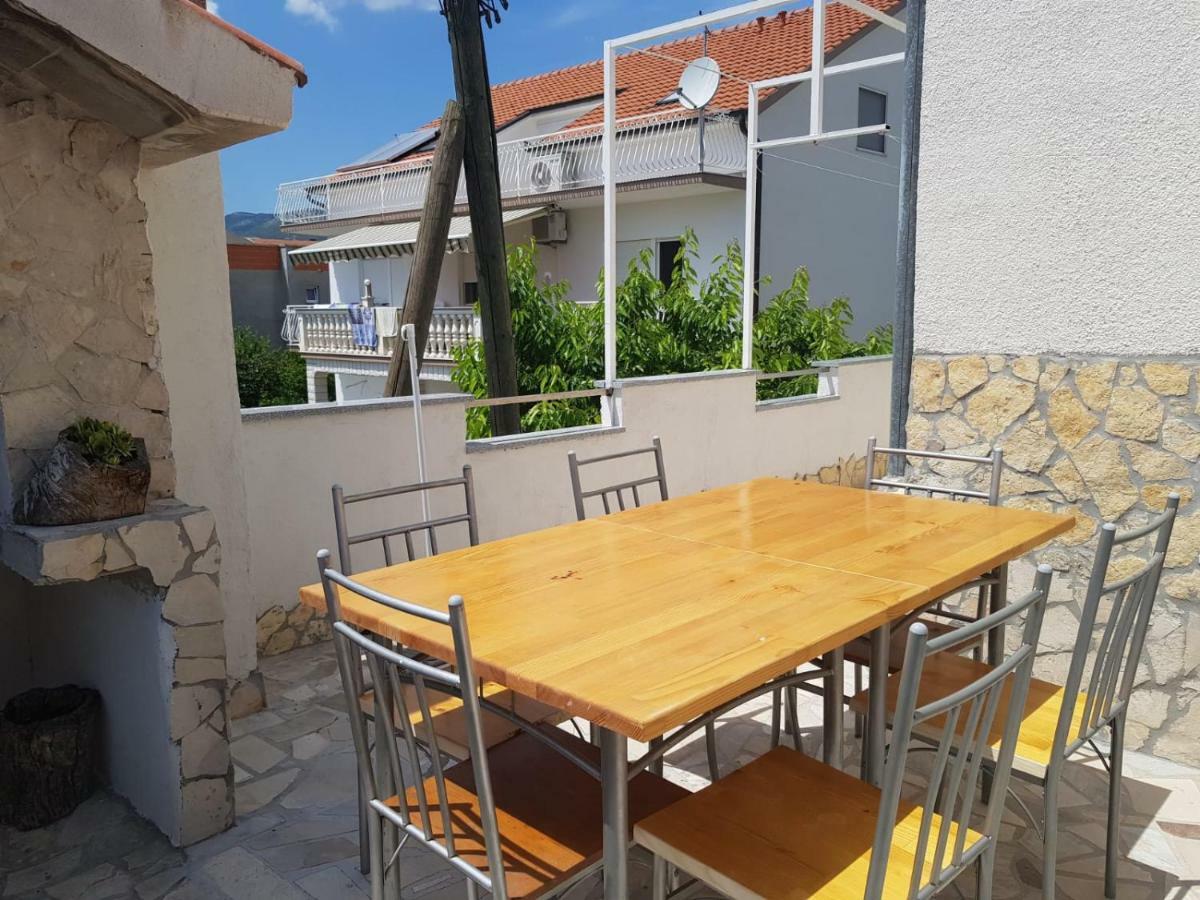 Apartment Mate Kastela Exterior photo